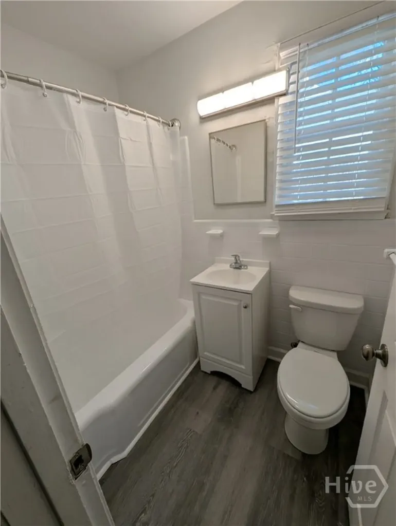 1317 E 54th Street Savannah GA 31404