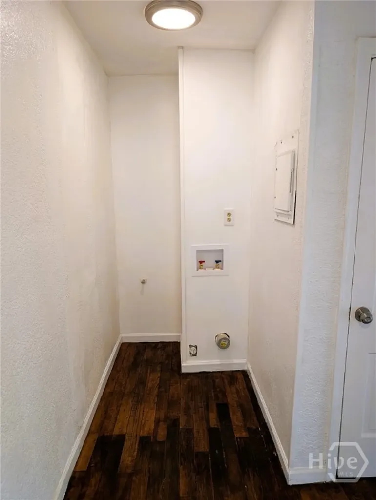 1317 E 54th Street Savannah GA 31404