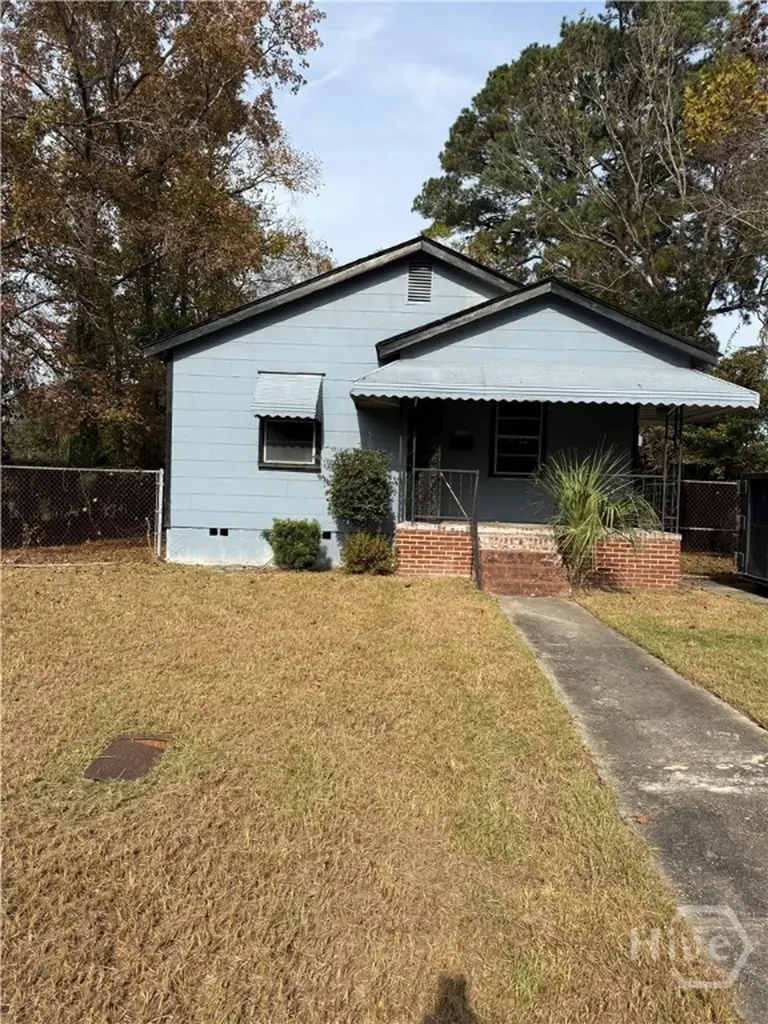 1110 W 51st Street Savannah GA 31405