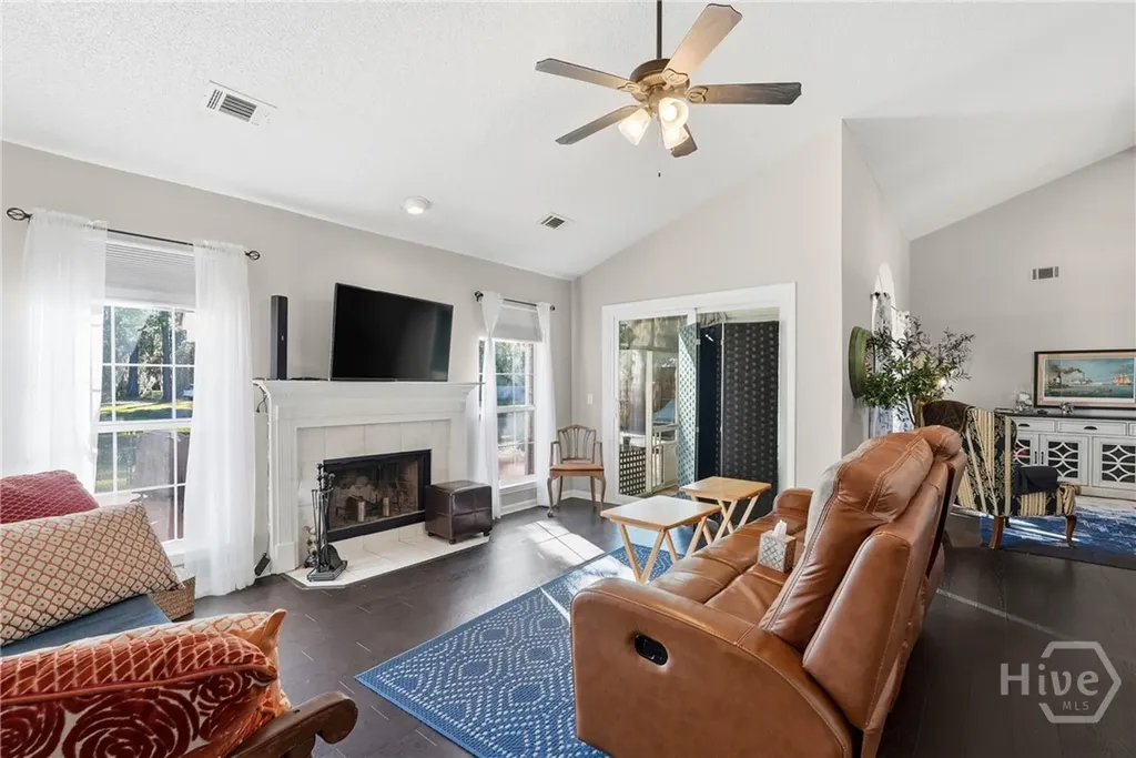 101 Laurens Lane Savannah GA 31419