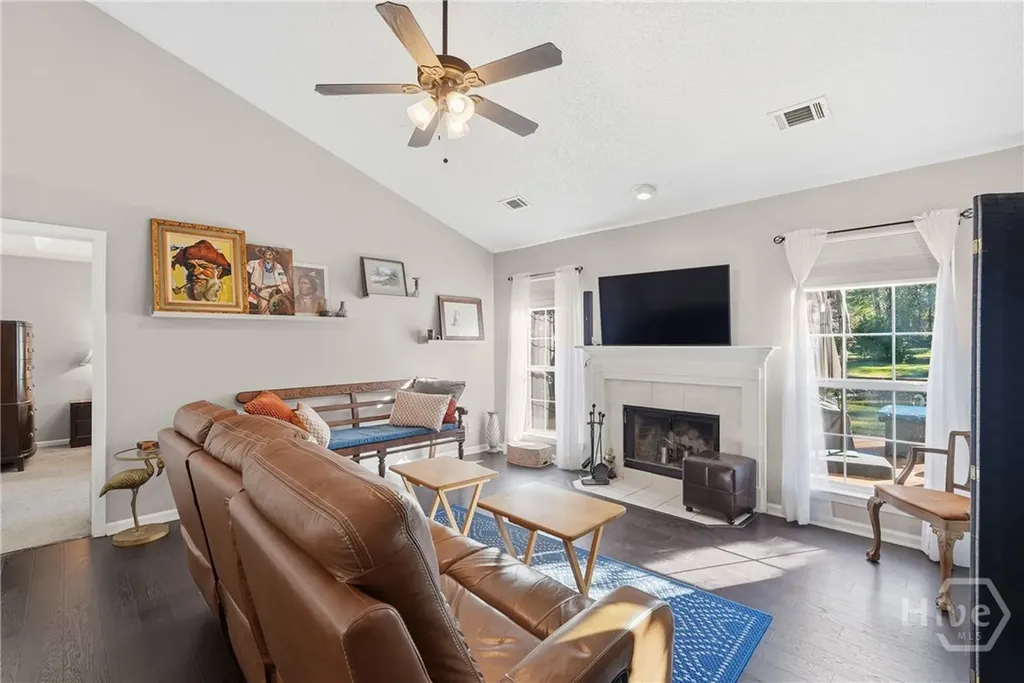 101 Laurens Lane Savannah GA 31419