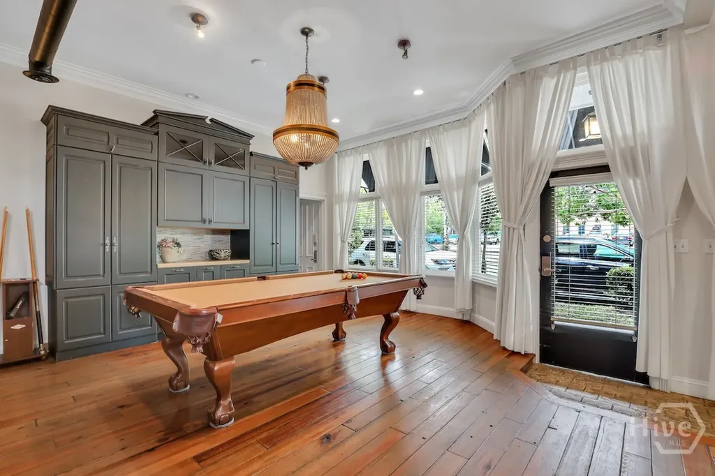 1014 Abercorn Street Savannah GA 31401