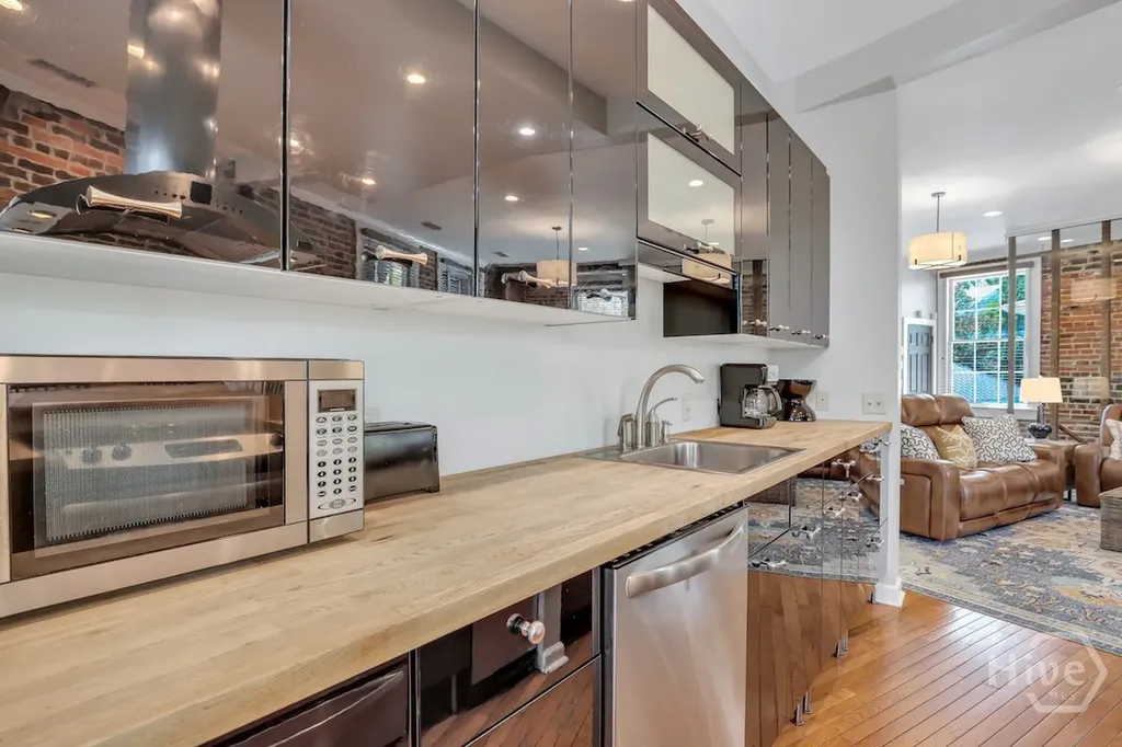 1014 Abercorn Street Savannah GA 31401