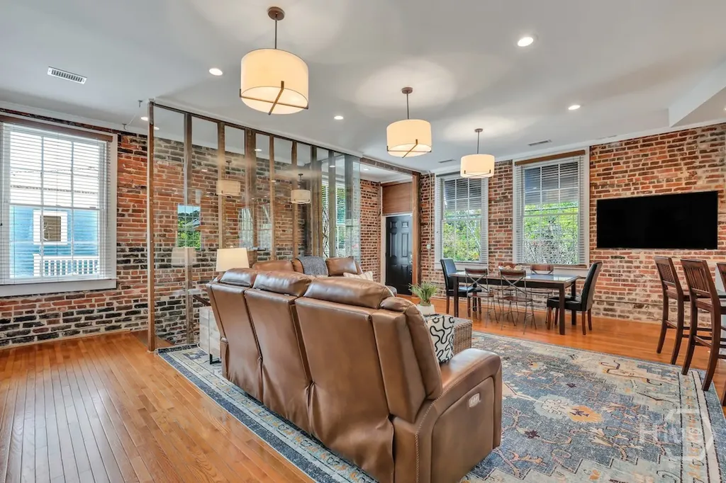 1014 Abercorn Street Savannah GA 31401
