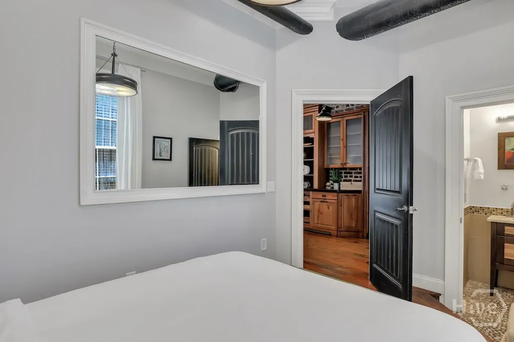 1014 Abercorn Street Savannah GA 31401