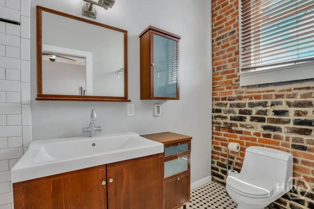 1014 Abercorn Street Savannah GA 31401