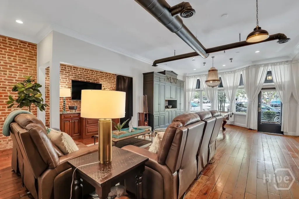 1014 Abercorn Street Savannah GA 31401