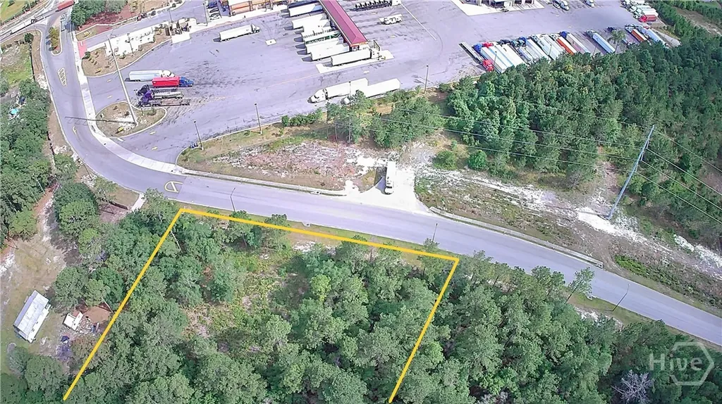 407 Deer Run Road Ellabell GA 31308