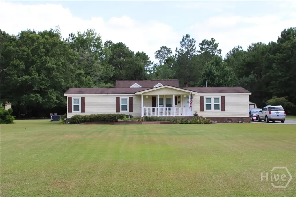 407 Deer Run Road Ellabell GA 31308