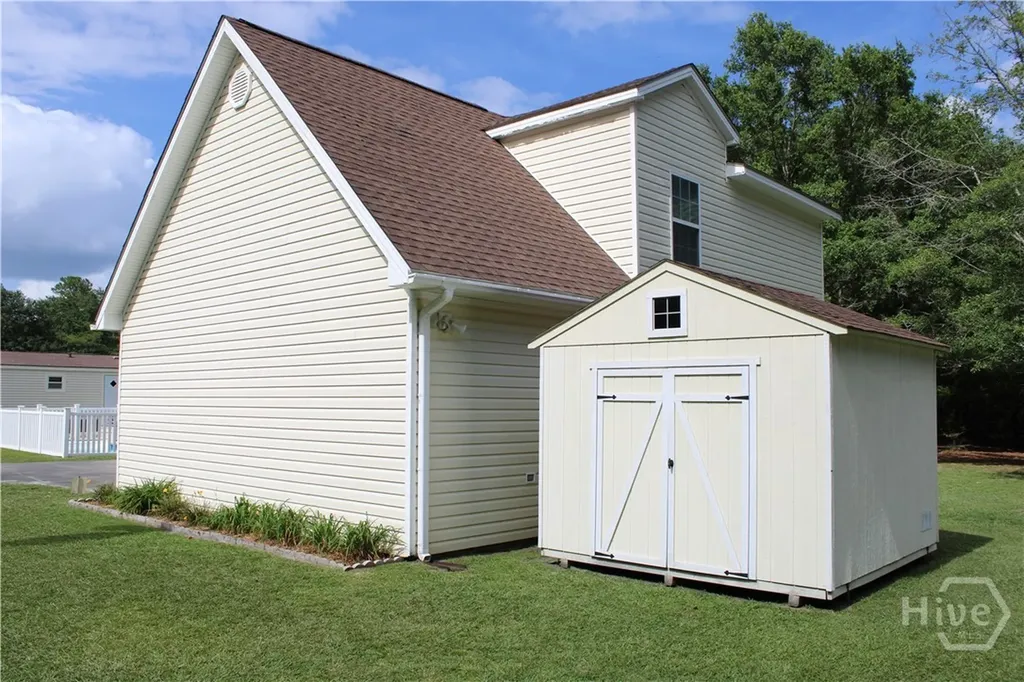 407 Deer Run Road Ellabell GA 31308