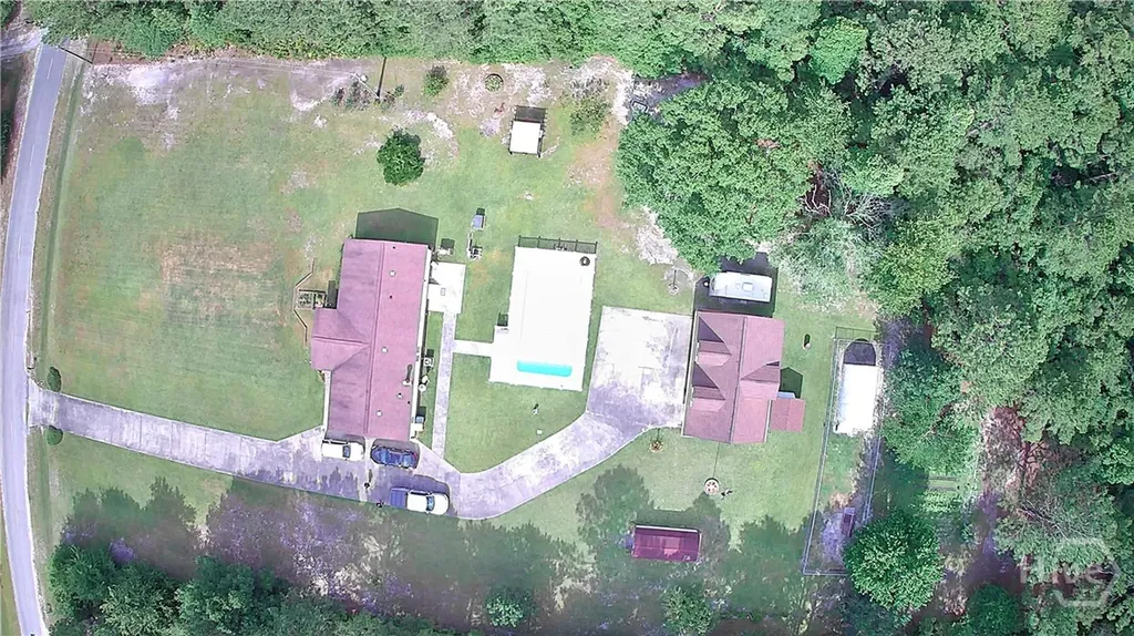 407 Deer Run Road Ellabell GA 31308