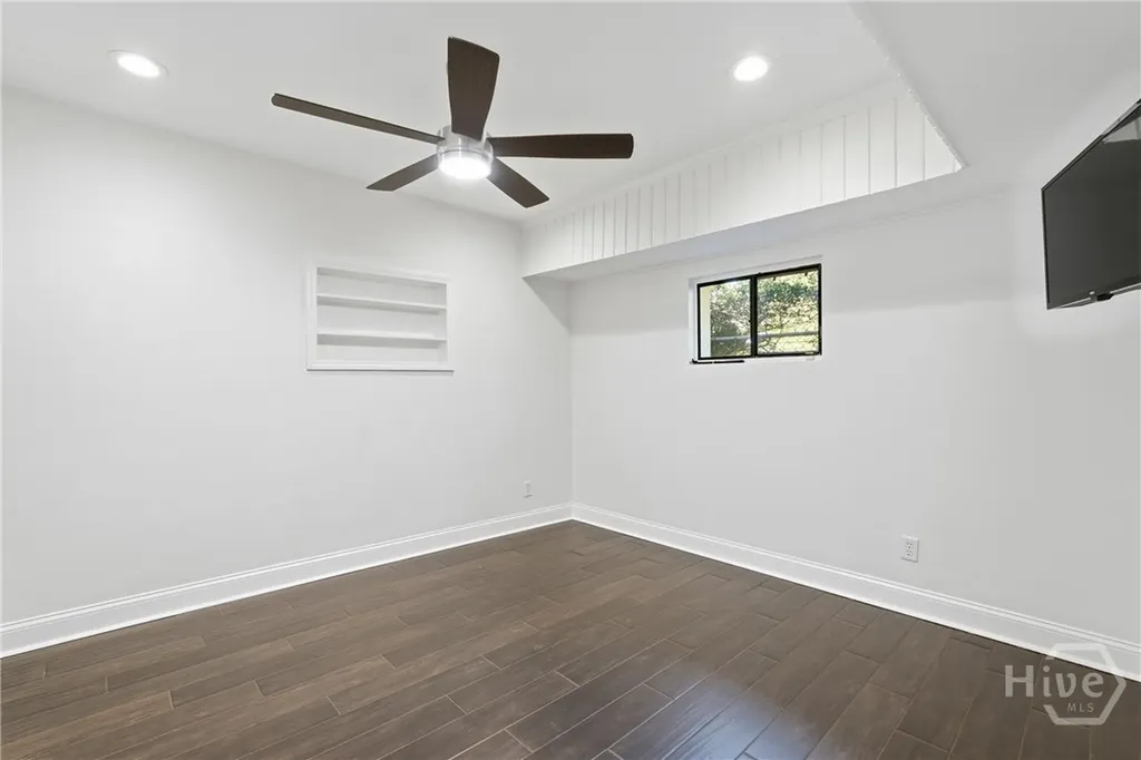 9 Brewster Street Savannah GA 31419