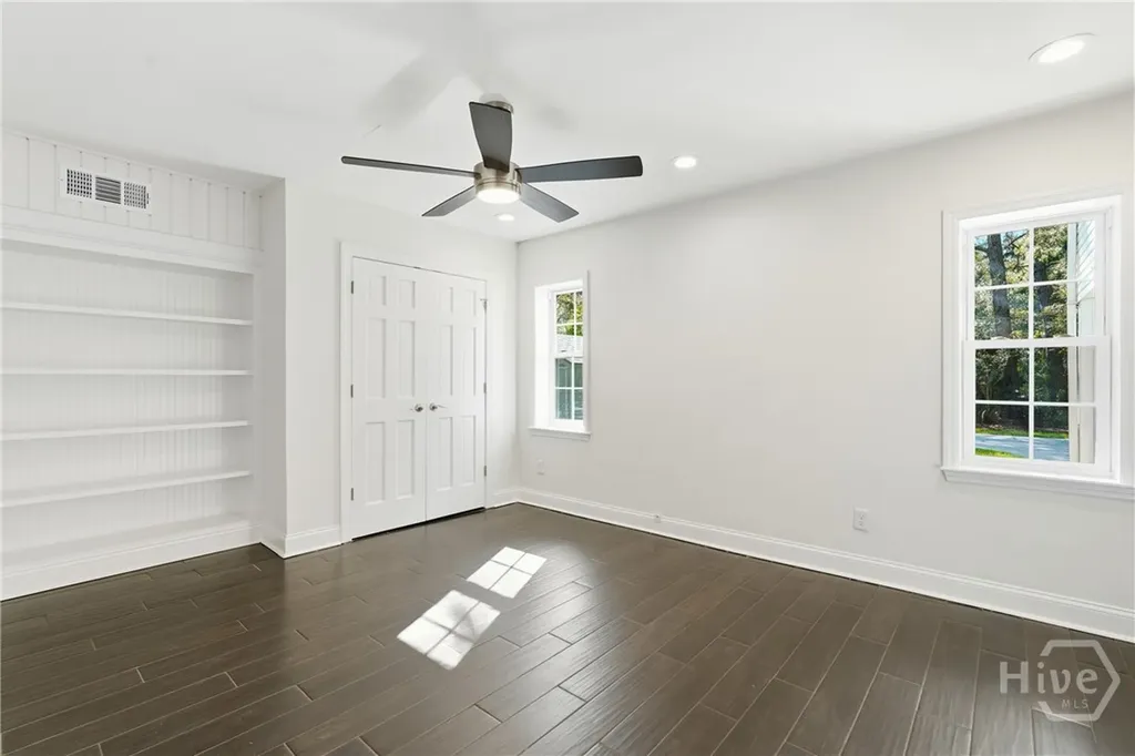 9 Brewster Street Savannah GA 31419