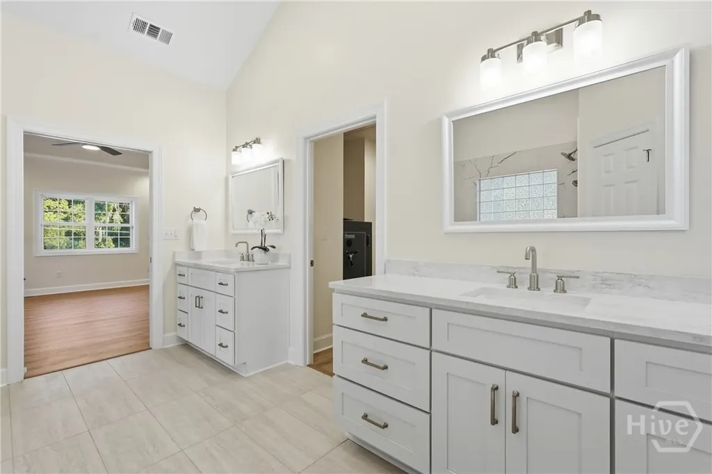 9 Brewster Street Savannah GA 31419