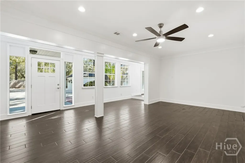 9 Brewster Street Savannah GA 31419