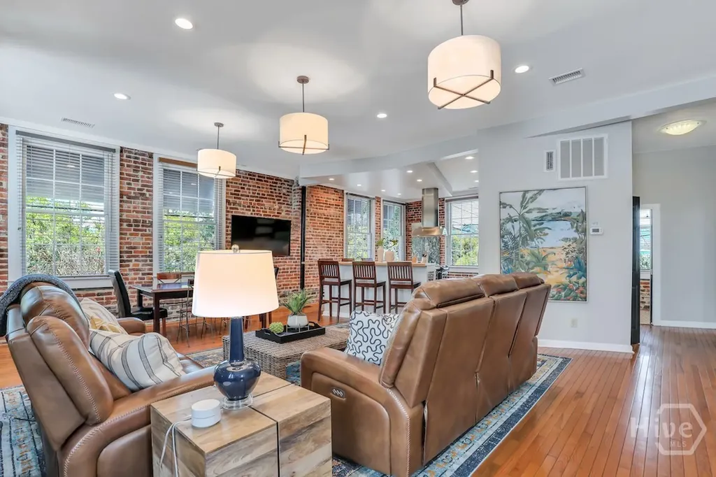 1014 Abercorn Street Savannah GA 31401