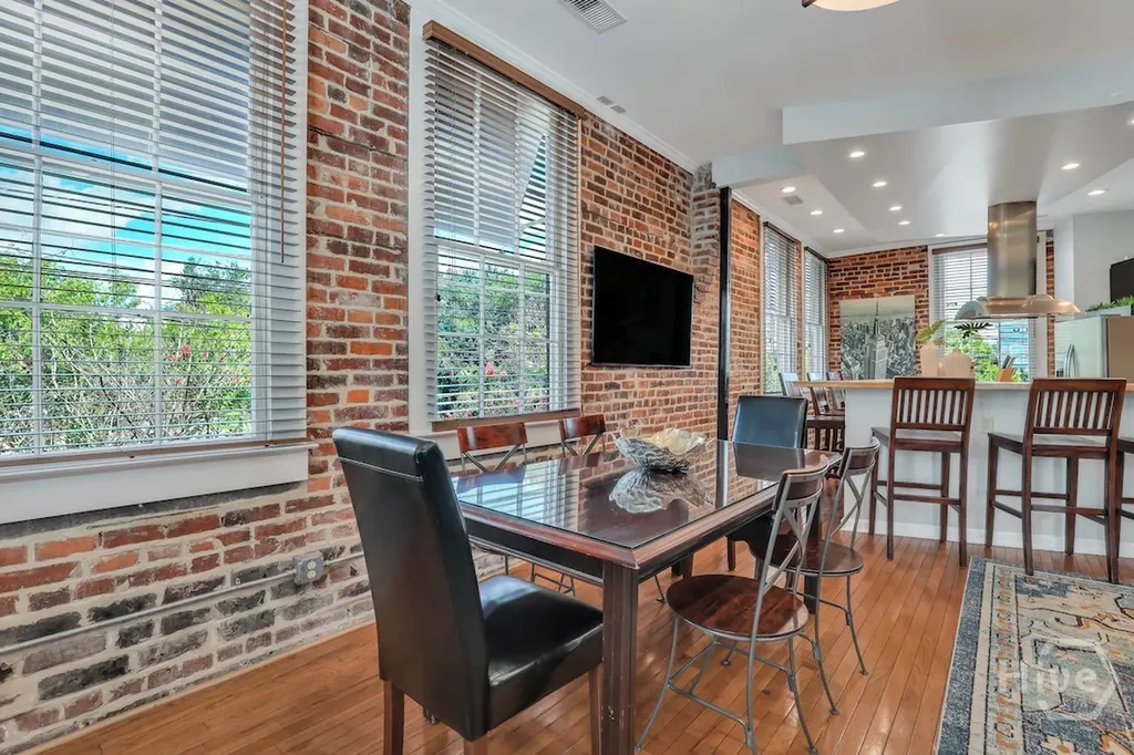 1014 Abercorn Street Savannah GA 31401