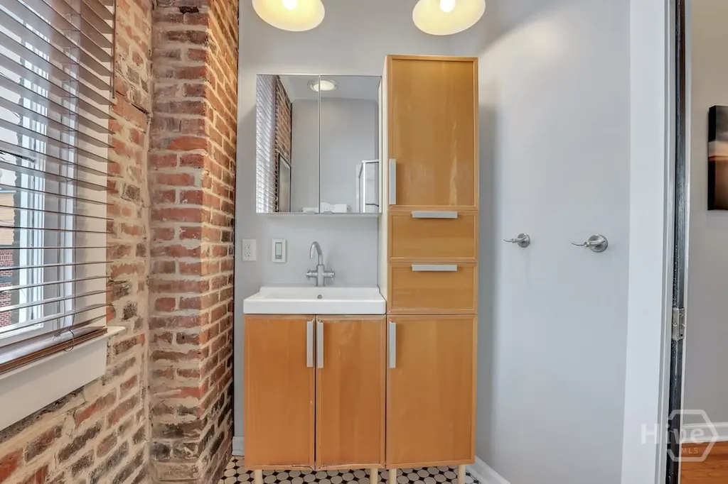 1014 Abercorn Street Savannah GA 31401