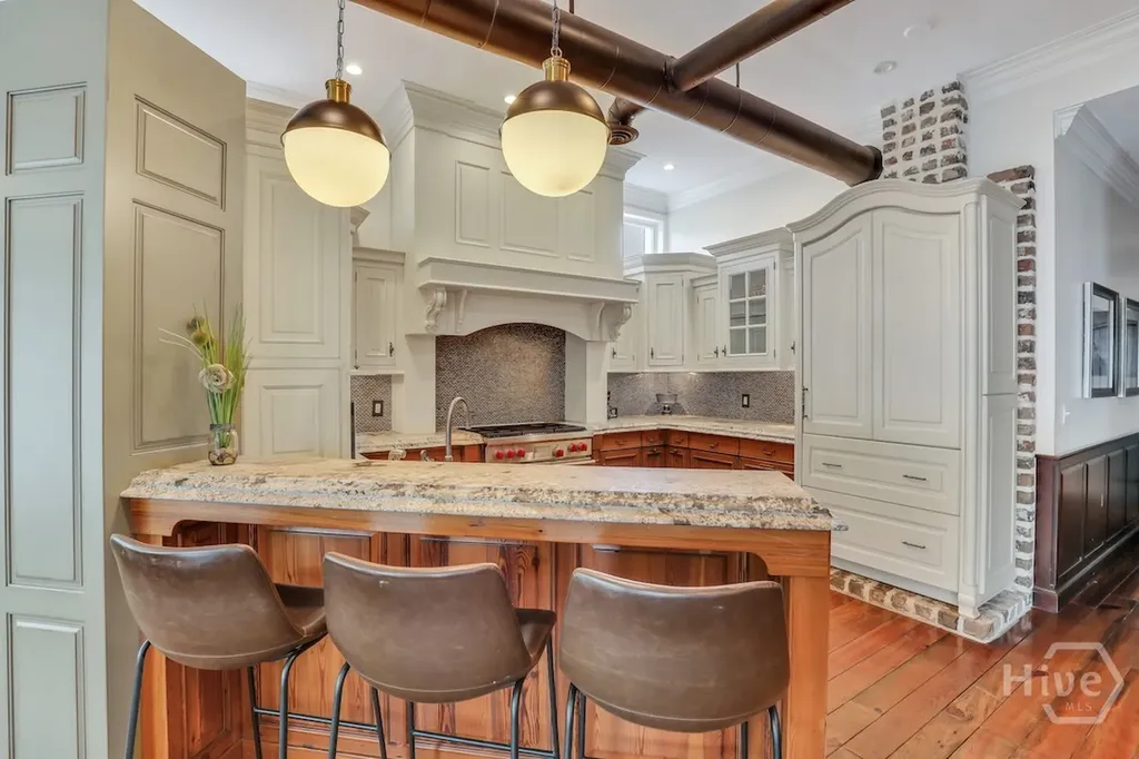 1014 Abercorn Street Savannah GA 31401