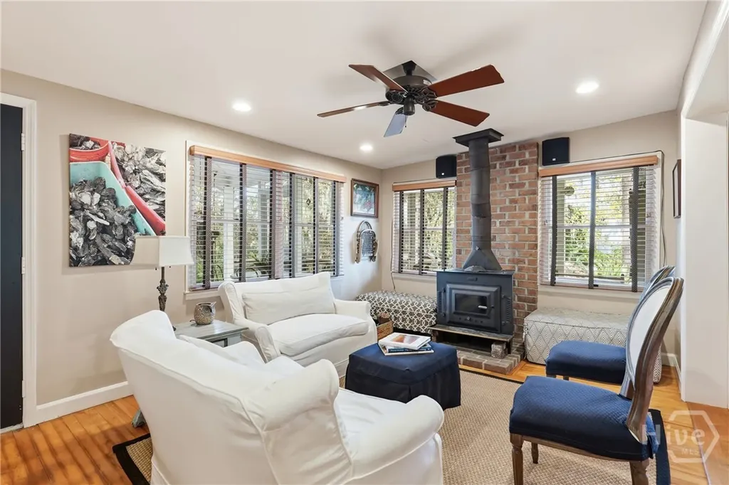8815 Whitefield Savannah GA 31406