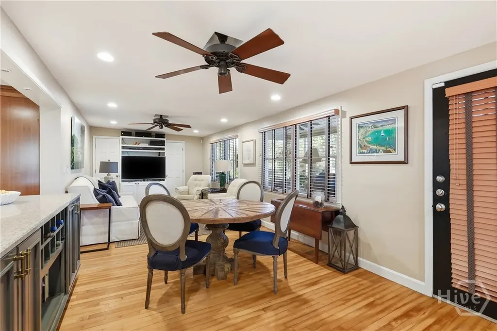 8815 Whitefield Savannah GA 31406