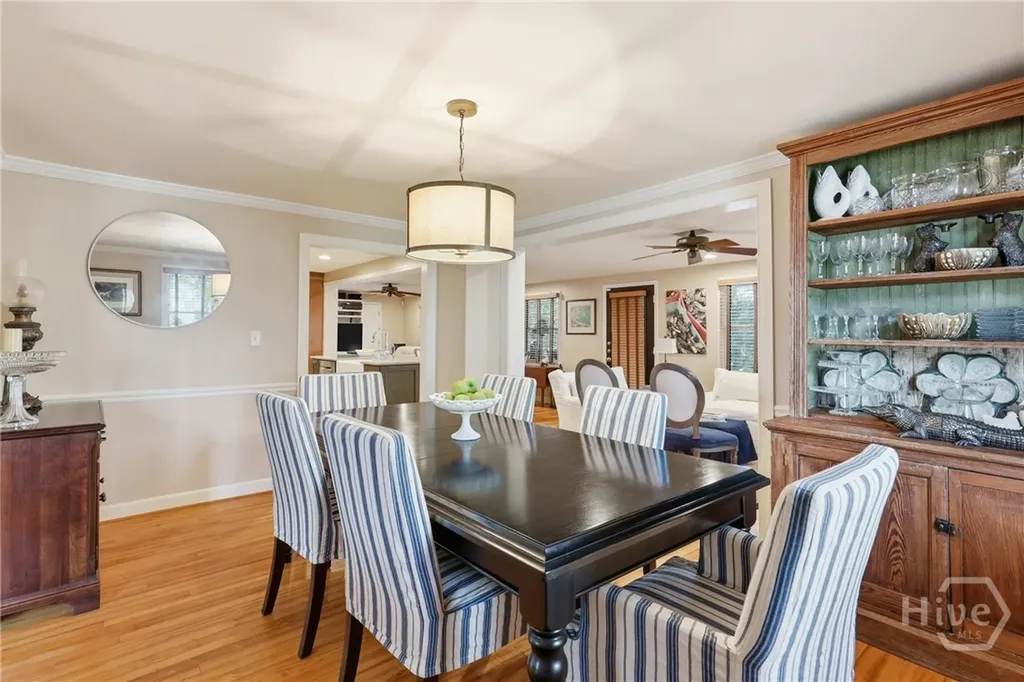 8815 Whitefield Savannah GA 31406