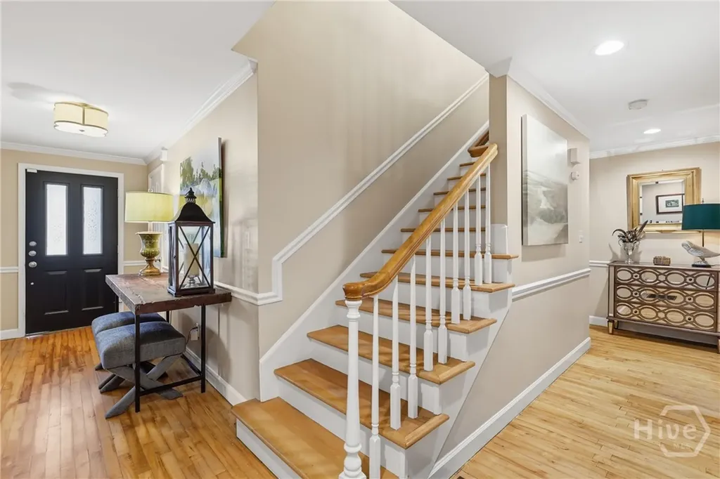 8815 Whitefield Savannah GA 31406