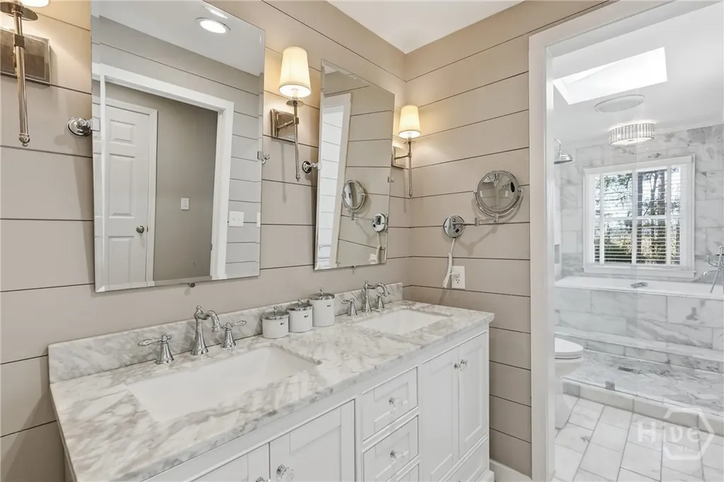 8815 Whitefield Savannah GA 31406