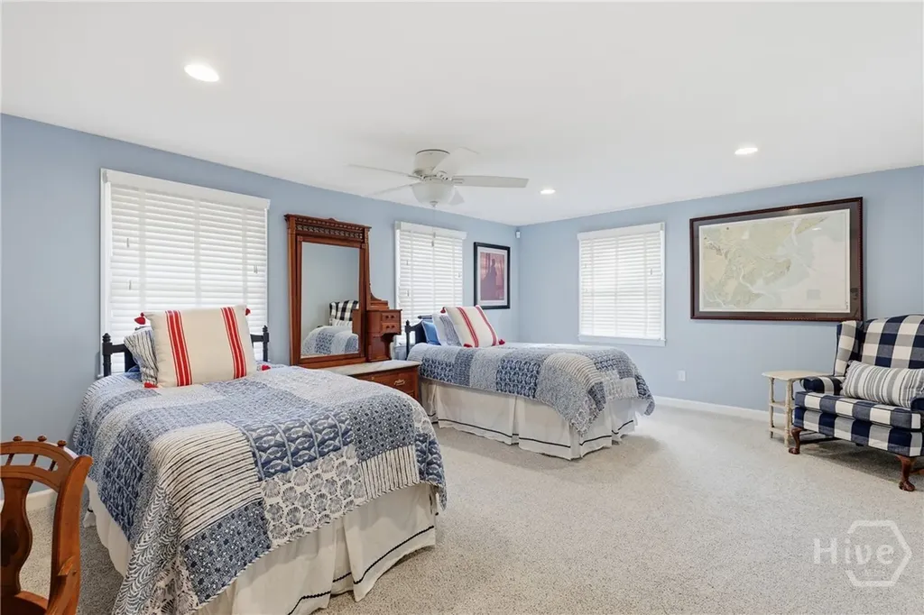 8815 Whitefield Savannah GA 31406