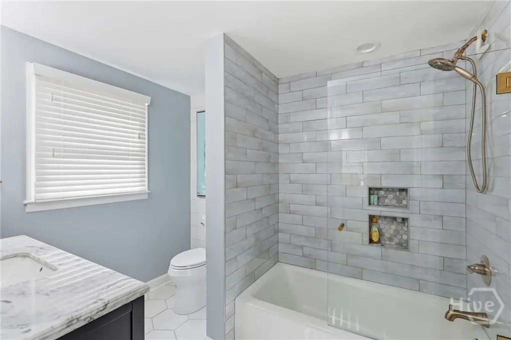 8815 Whitefield Savannah GA 31406