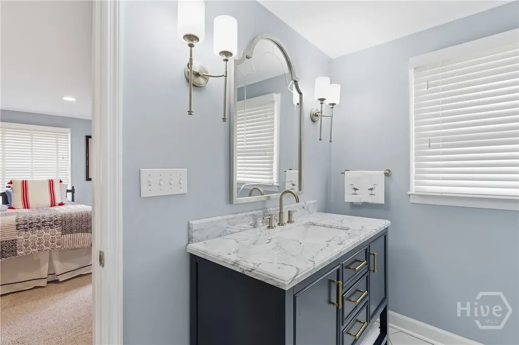 8815 Whitefield Savannah GA 31406