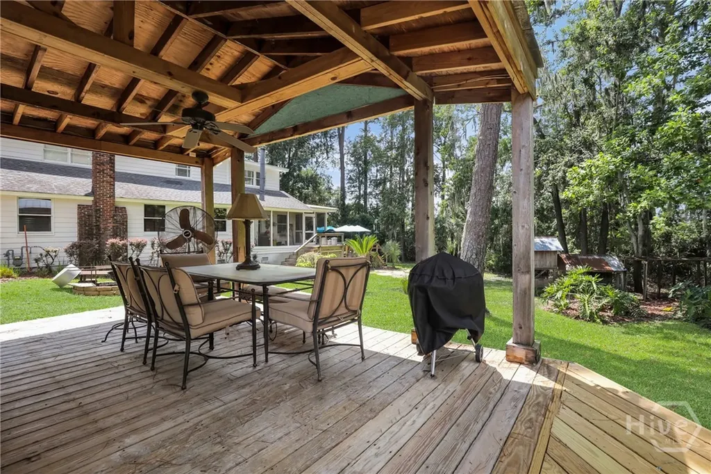 8815 Whitefield Savannah GA 31406