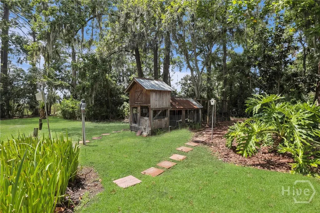 8815 Whitefield Savannah GA 31406