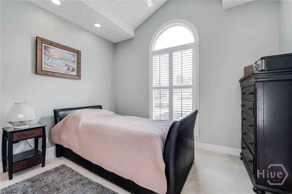 13 Baymeadow Lane Savannah GA 31405