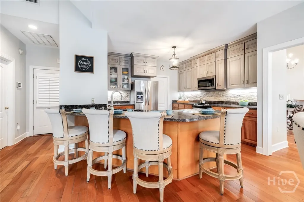 13 Baymeadow Lane Savannah GA 31405