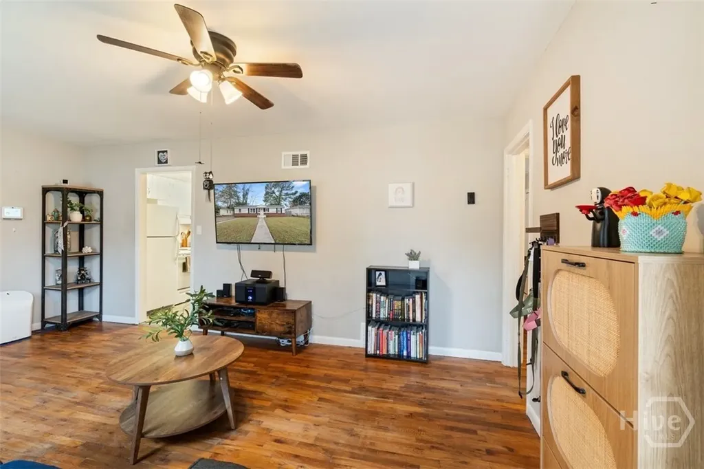 325 Manor Drive Savannah GA 31404