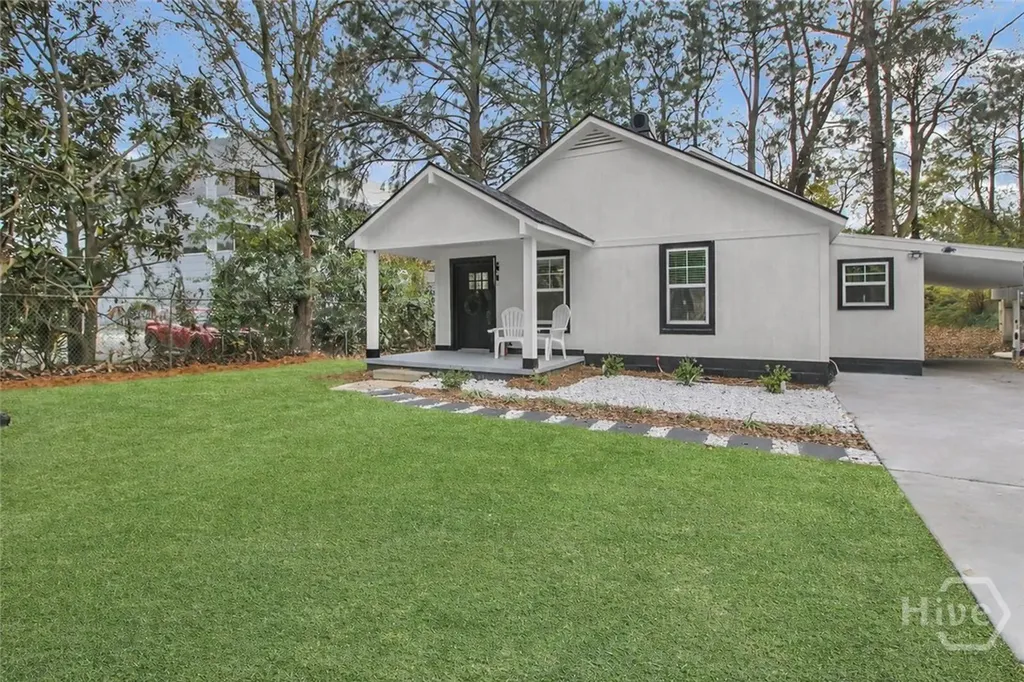 513 E 64th Street Savannah GA 31405