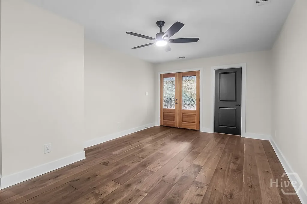 513 E 64th Street Savannah GA 31405