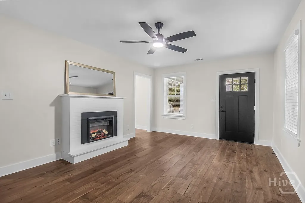 513 E 64th Street Savannah GA 31405
