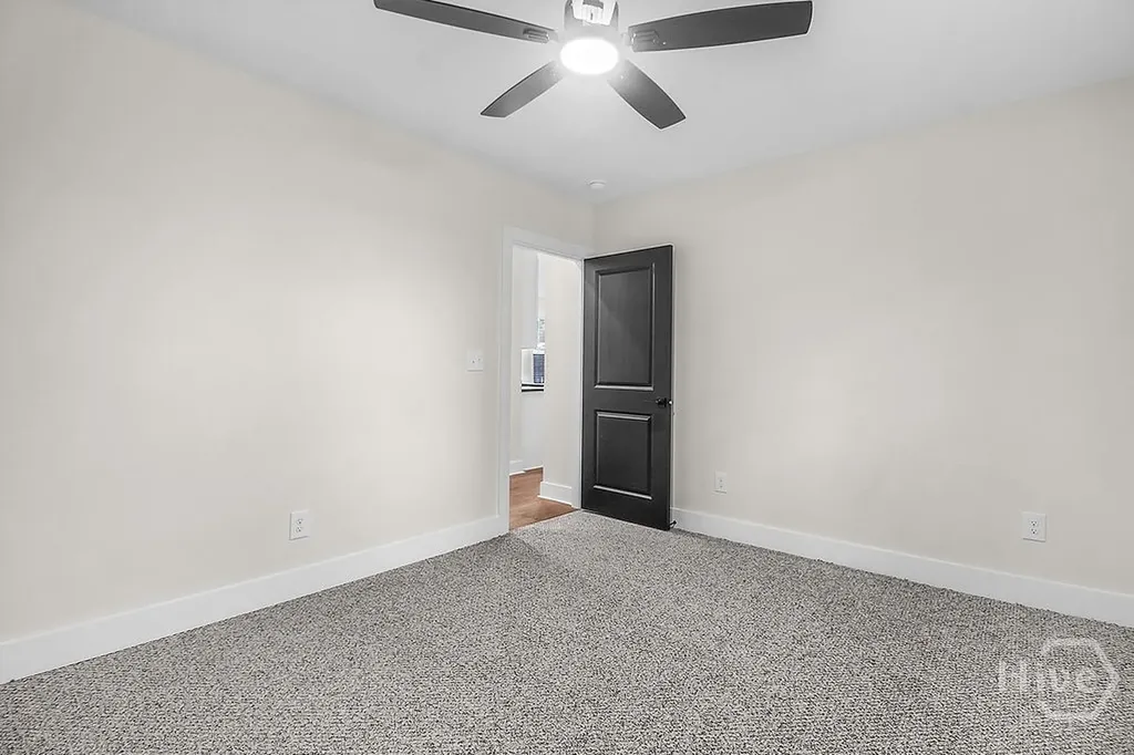 513 E 64th Street Savannah GA 31405