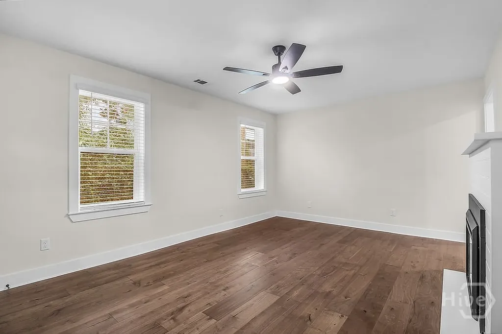513 E 64th Street Savannah GA 31405
