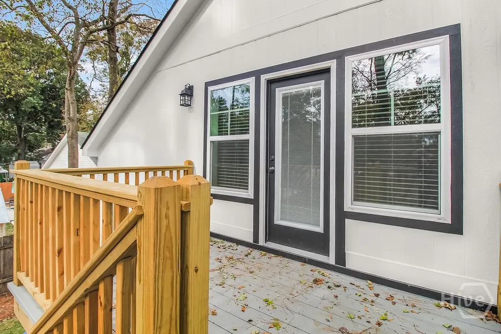 513 E 64th Street Savannah GA 31405