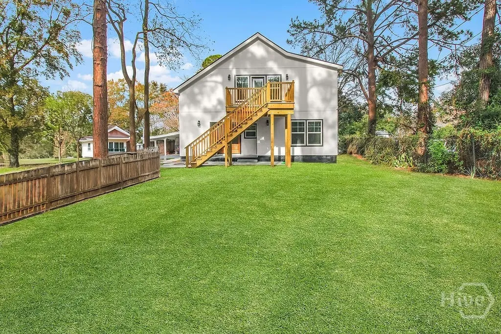 513 E 64th Street Savannah GA 31405