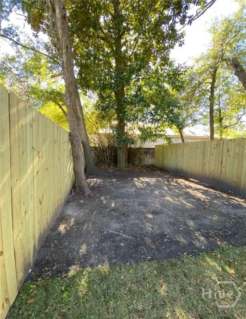 9 W 48th Street Savannah GA 31405