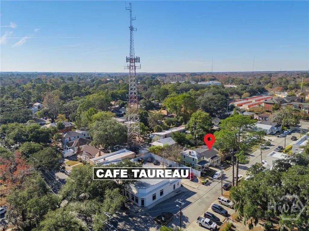 9 W 48th Street Savannah GA 31405