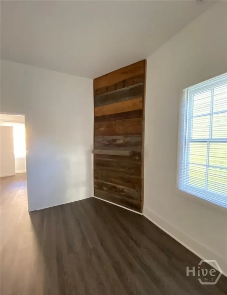 9 W 48th Street Savannah GA 31405