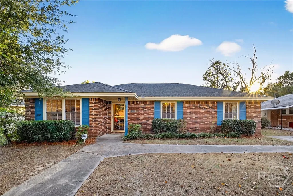 1121 Madrid Avenue Savannah GA 31406