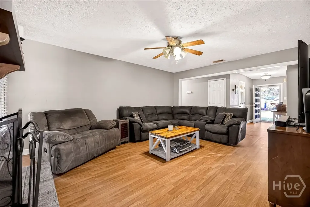 1121 Madrid Avenue Savannah GA 31406