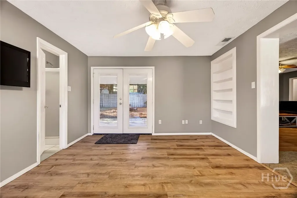 1121 Madrid Avenue Savannah GA 31406