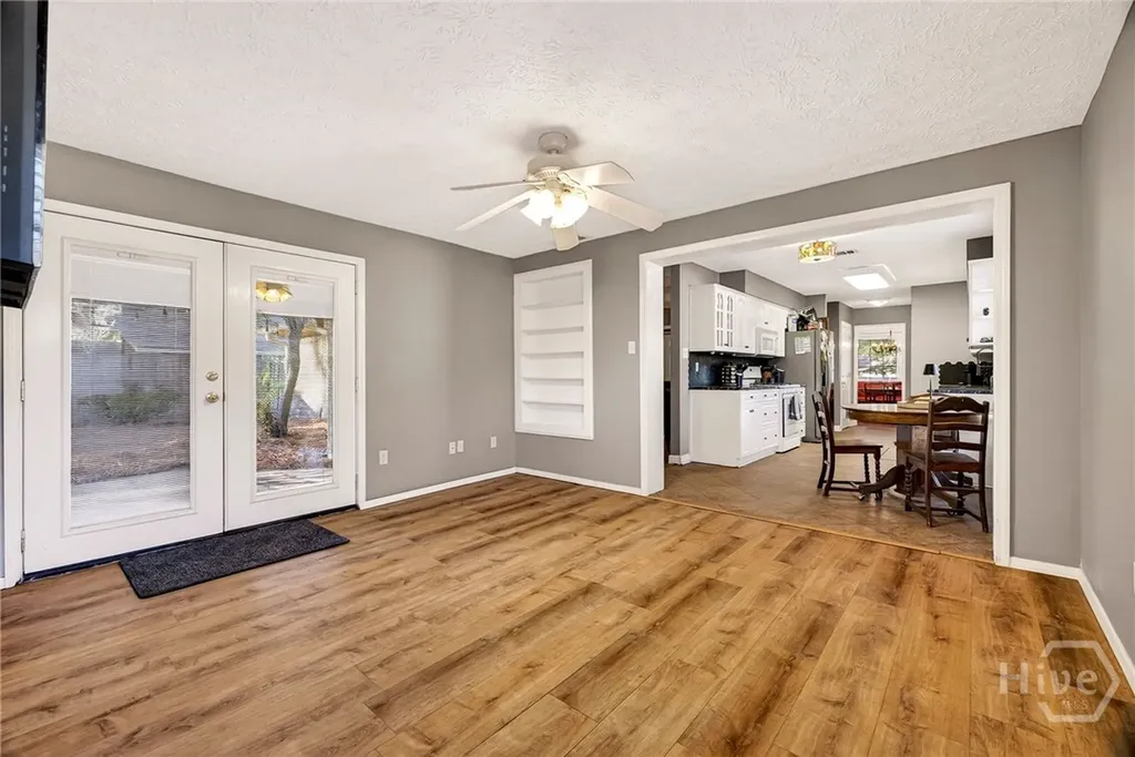1121 Madrid Avenue Savannah GA 31406